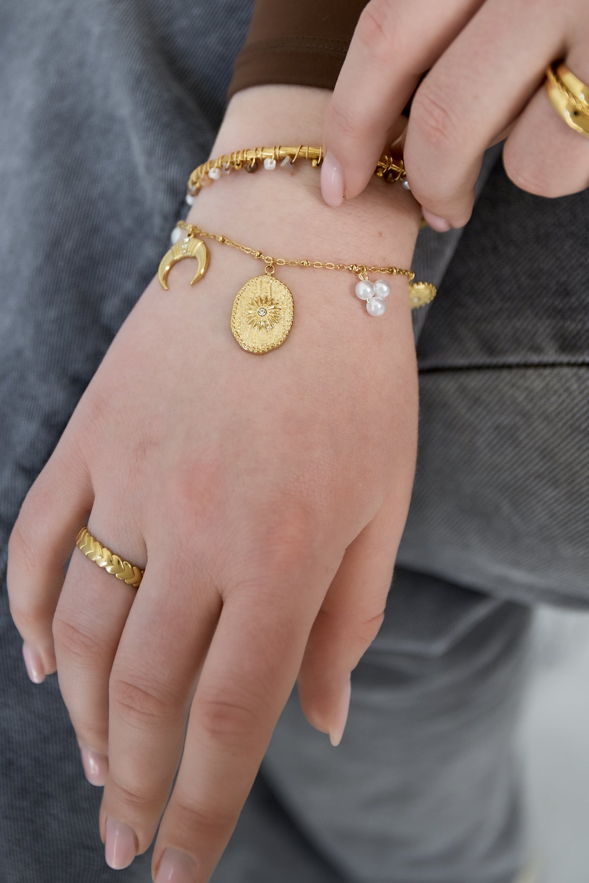 moony bracelet