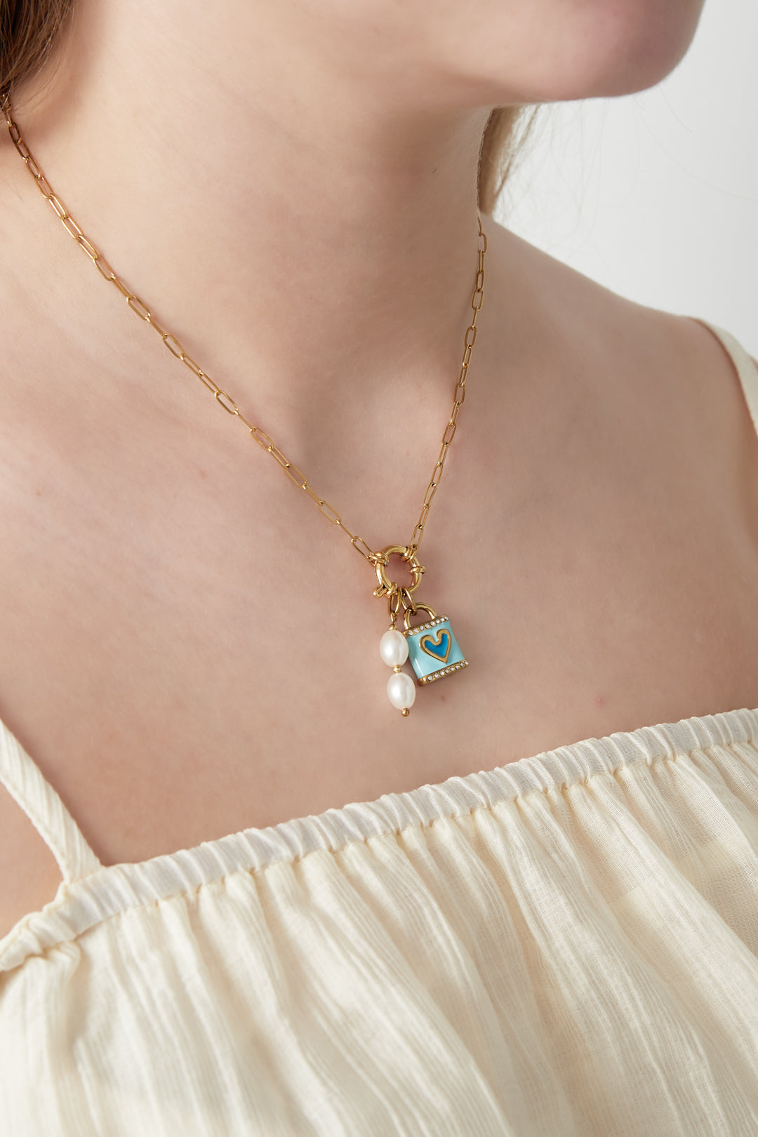 Blue heart DIY necklace